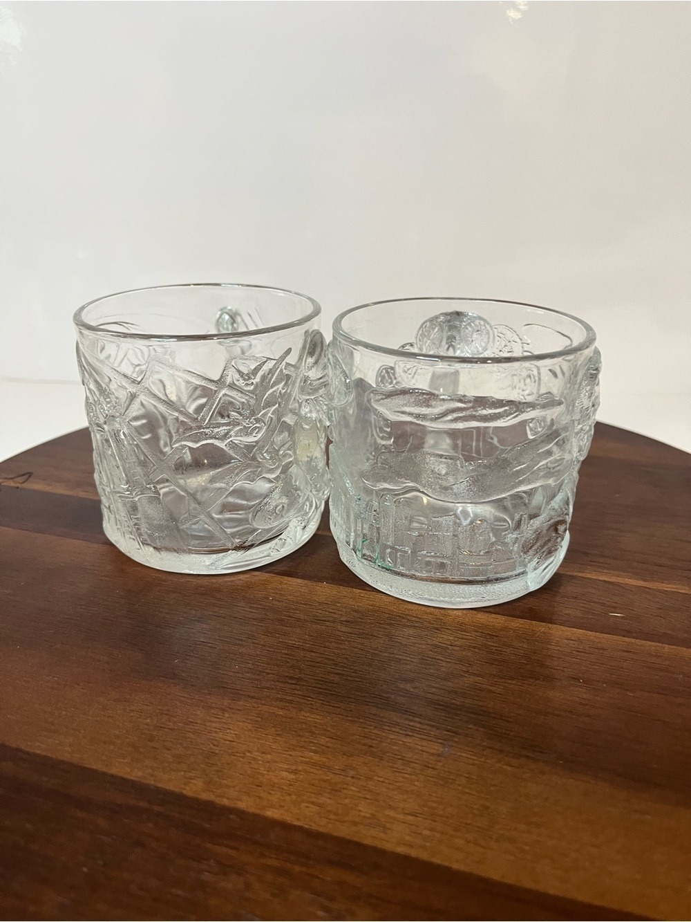Vintage 1995 McDonald’s Batman Forever Glass Mugs Set of 2 Two-Face Riddler - Picture 2 of 7